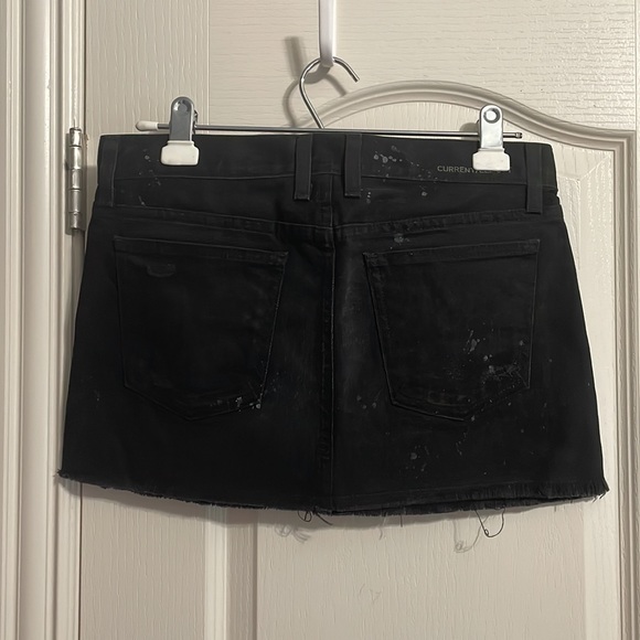 💖 Current/Elliott Black Denim Mini Skirt in Night Wash with Paint - Picture 4 of 7